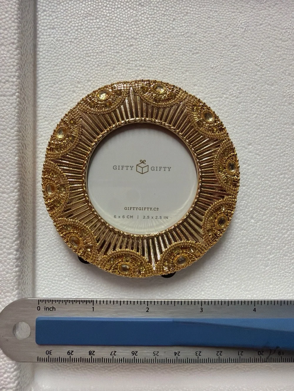 Set of 2 Decorative Gold-tone Photo Frames with Intricate Designs